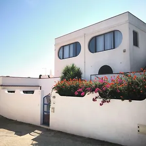 Ziella Portopalo Di Capo Passero
