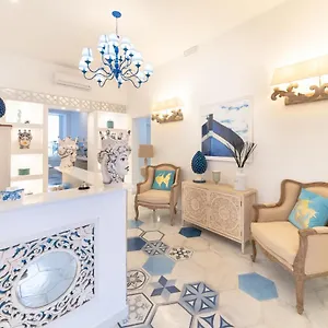 Quattrocuori Boutique & Portopalo Di Capo Passero